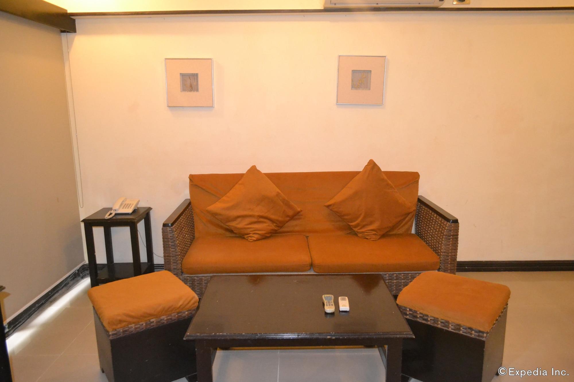 Lancaster Hotel Cebu Lapu-Lapu City Exterior foto