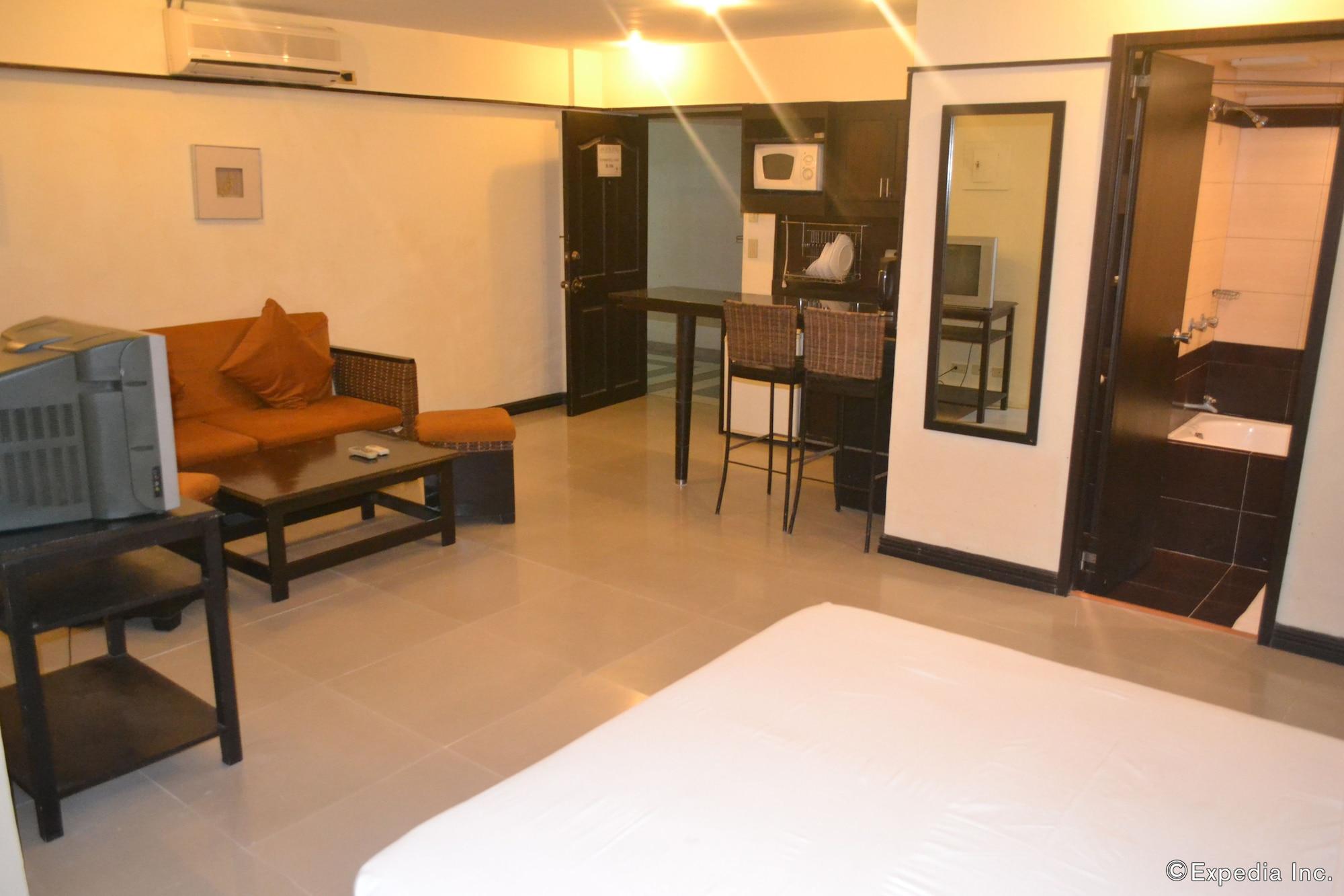Lancaster Hotel Cebu Lapu-Lapu City Exterior foto