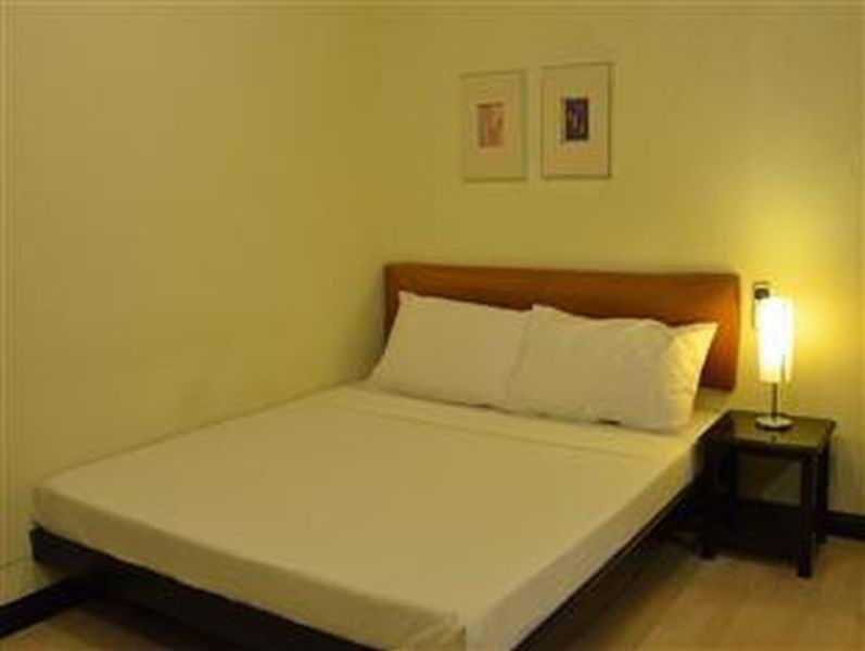 Lancaster Hotel Cebu Lapu-Lapu City Exterior foto